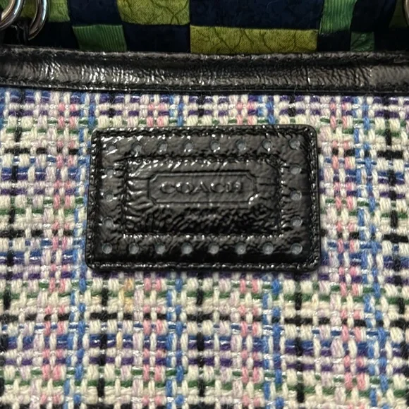 Coach Tweed Shoulder Bag with Black Trim - Picture 3 of 16